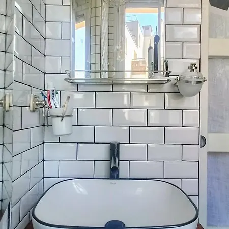 דירה Sunny & Stylish 2-bedroom In Viet-namese District *