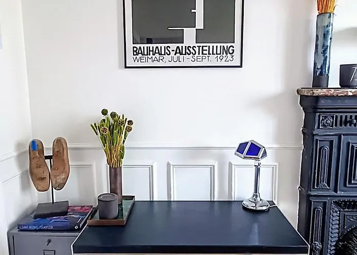 Sunny&stylish 2-bedroom In Viet-namese District *