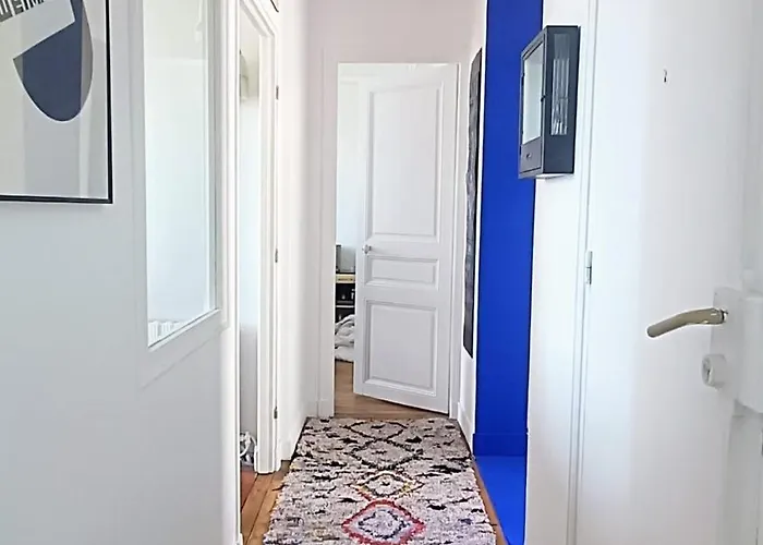 Sunny&stylish 2-bedroom In Viet-namese District