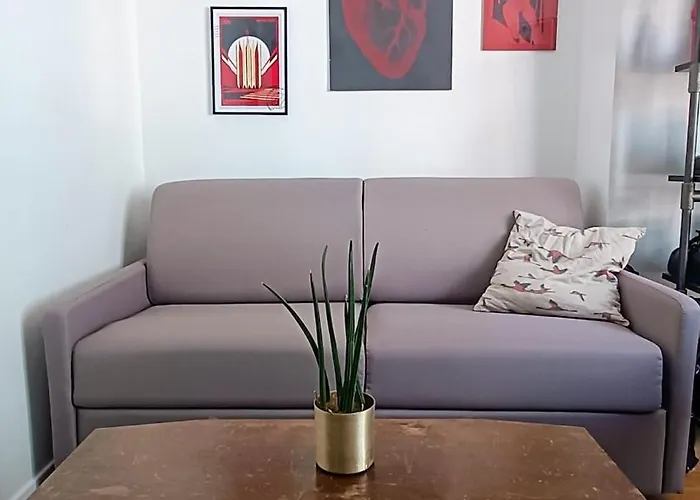 Sunny&stylish 2-bedroom In Viet-namese District *