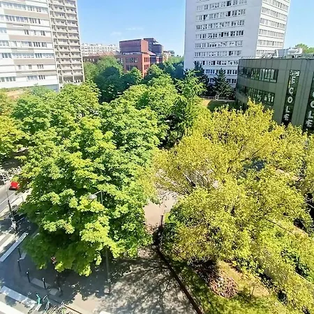 Sunny & Stylish 2-bedroom In Viet-namese District Apartment *