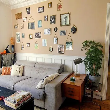 Sunny & Stylish 2-bedroom In Viet-namese District *