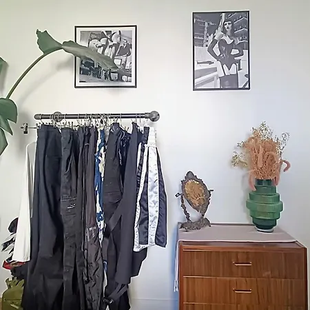 Sunny & Stylish 2-bedroom In Viet-namese District 公寓 *