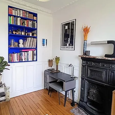 Sunny & Stylish 2-bedroom In Viet-namese District Apartment Paris